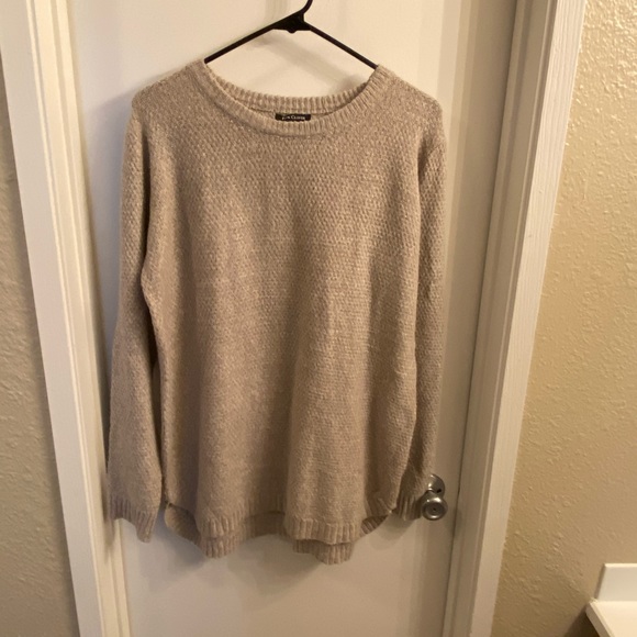 pink clover textured pullover